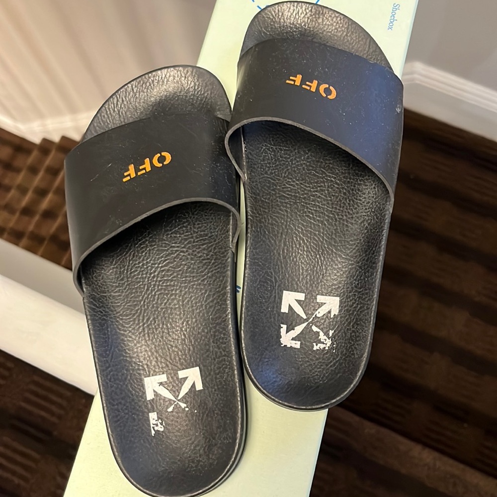 Off white sandals size 7